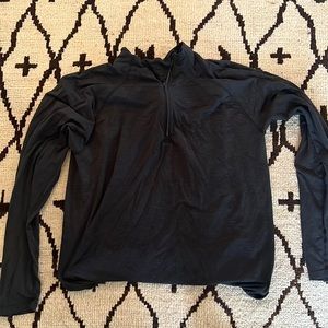 Lululemon metal vent qz XXL
